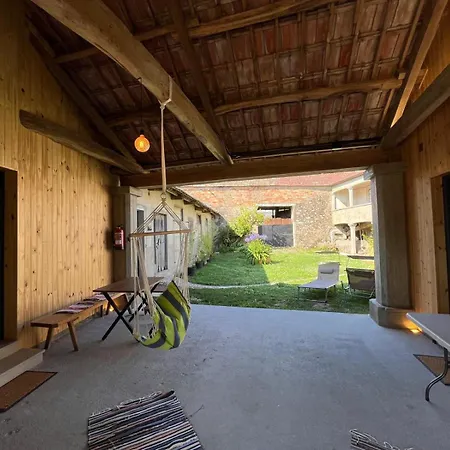 Bella Casa Araujo 2 * Teo